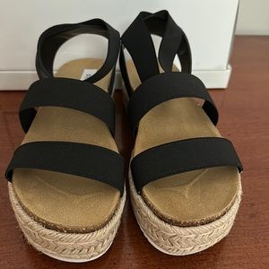 Steve madden sandals platform